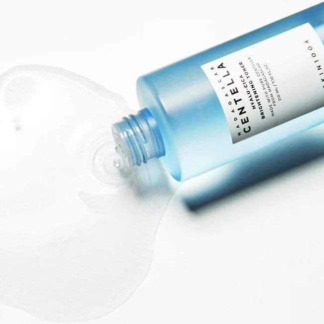 Skin1004 Madagascar Centella Hyalucica Brightening Toner 210ml